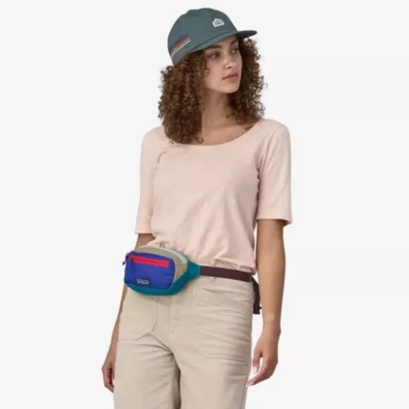 Patagonia Ultralight Black Hole Mini Hip Pack Belt 1L Patchwork Belay Blue - Picture 5 of 10